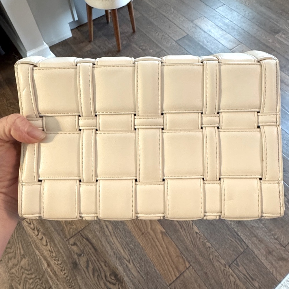 Michael Kors Cream Crossbody Bag - Picture 8 of 8